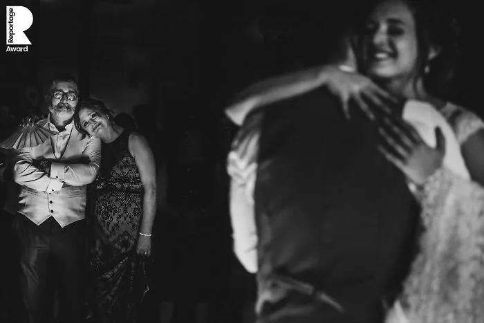 Estos fotógrafos han enviado a nuestro concurso las mejores fotos espontáneas en bodas, y aquí están las 22 mejores