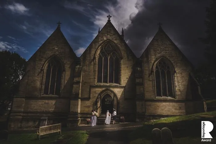 Estos fotógrafos han enviado a nuestro concurso las mejores fotos espontáneas en bodas, y aquí están las 22 mejores