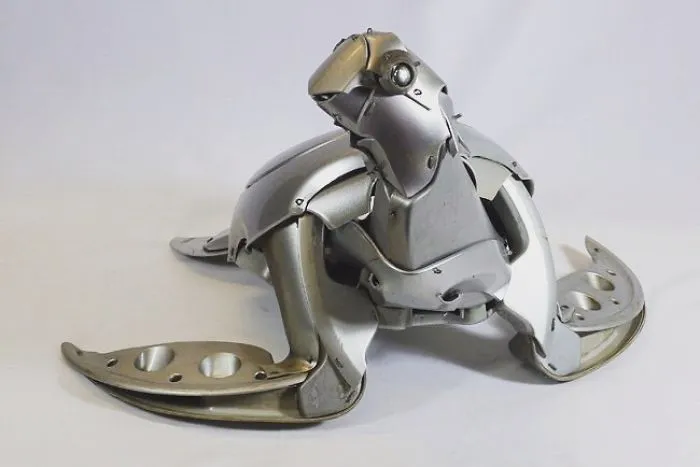 This Artist Turns Old Parts Into Beautiful Sculptures Of Animals (50 New Pics)