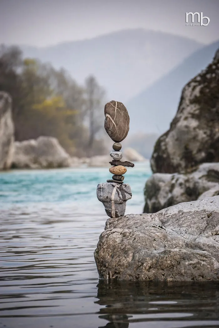 I've Been Practicing Stone Balancing For 10 Years, It's The Best Kind Of Meditation For Me (50 New Pics)