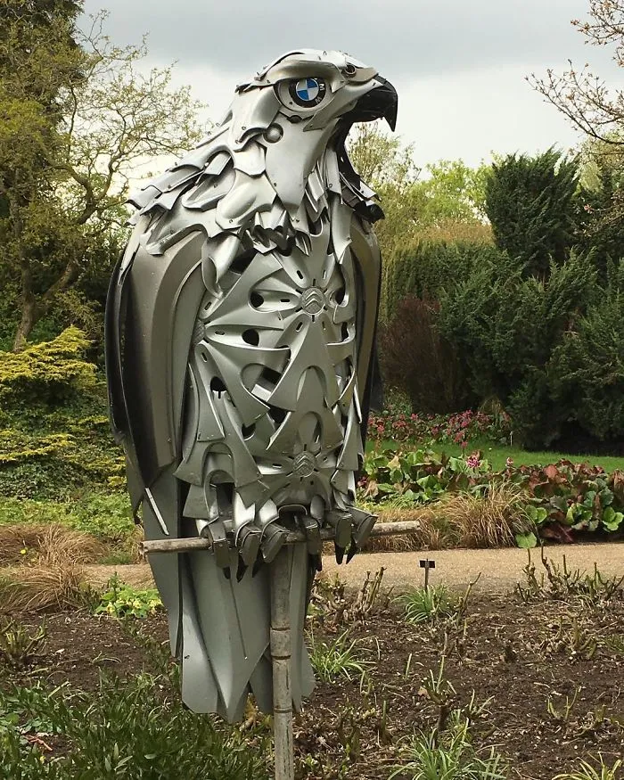 This Artist Turns Old Parts Into Beautiful Sculptures Of Animals (50 New Pics)