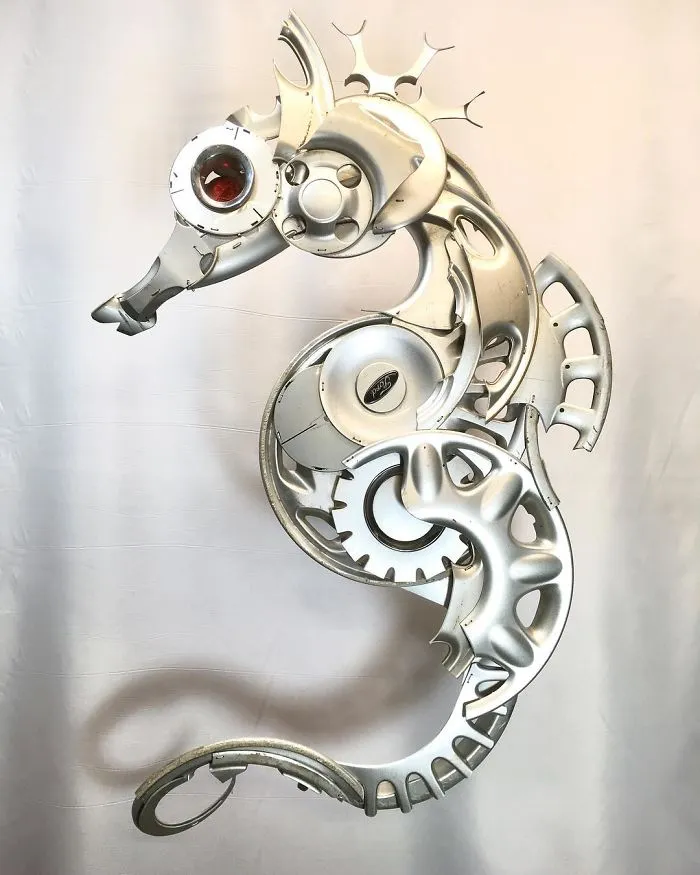 This Artist Turns Old Parts Into Beautiful Sculptures Of Animals (50 New Pics)