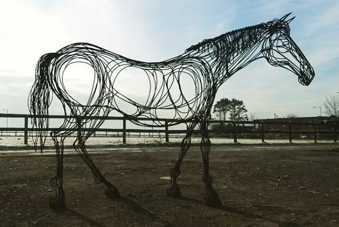 This Artist Turns Old Parts Into Beautiful Sculptures Of Animals (50 New Pics)