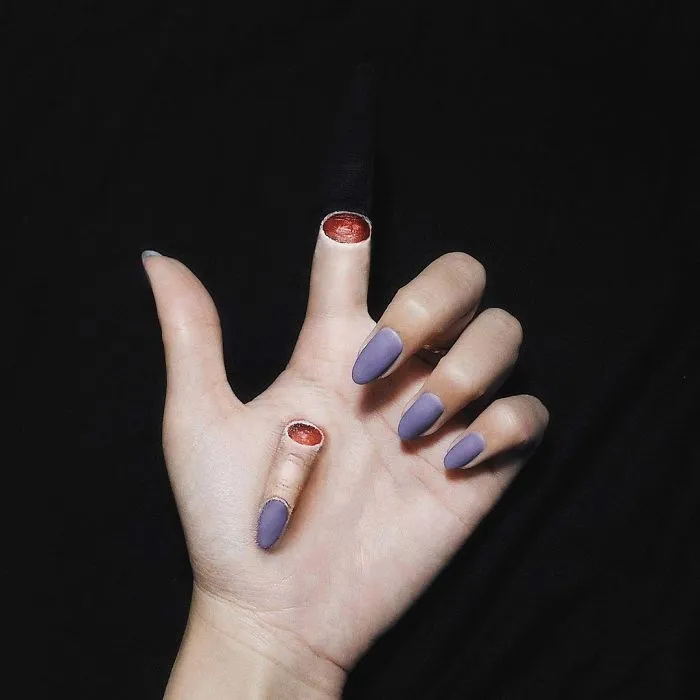 This Self-Taught Artist Can Transform Herself Into Mind-Bending Optical Illusions (25 Pics)