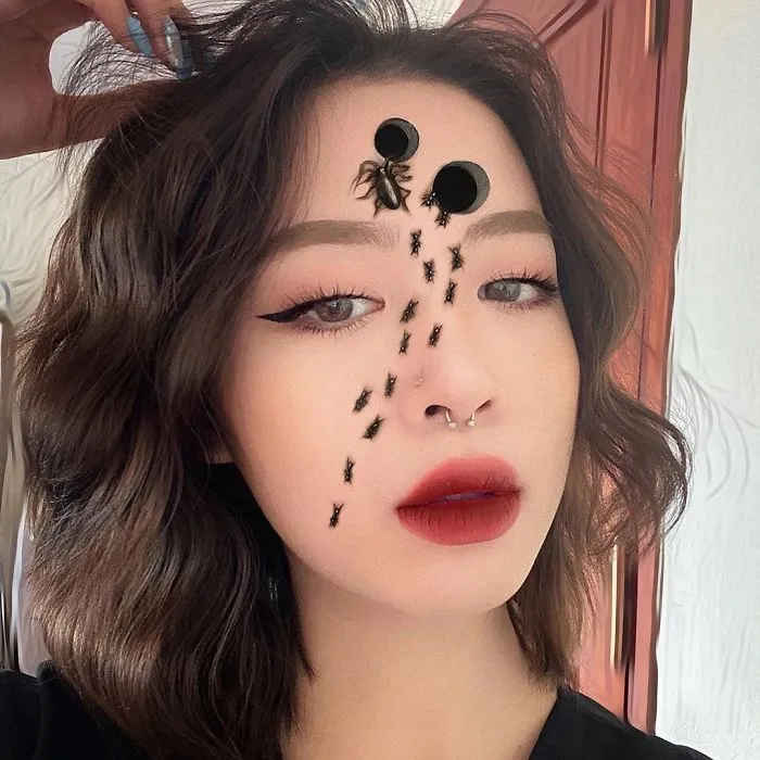 This Self-Taught Artist Can Transform Herself Into Mind-Bending Optical Illusions (25 Pics)