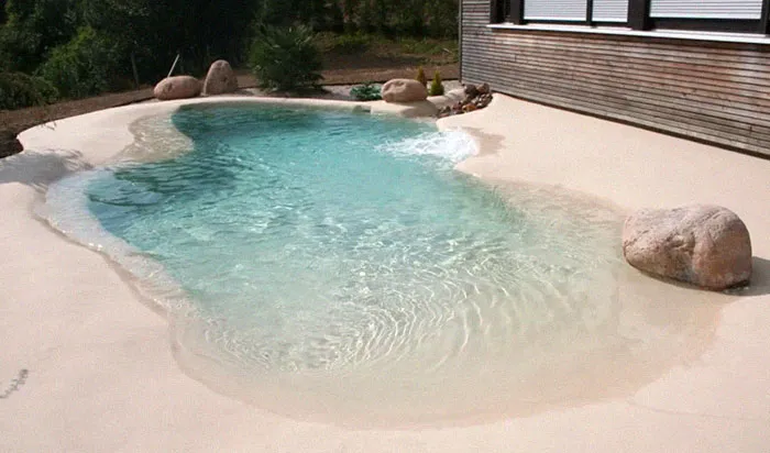 Las piscinas de arena son la última tendencia para tu casa