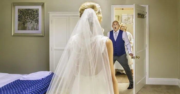 26 Of My Favorite Photos That Depict Unstaged Father-Daughter Moments At Weddings