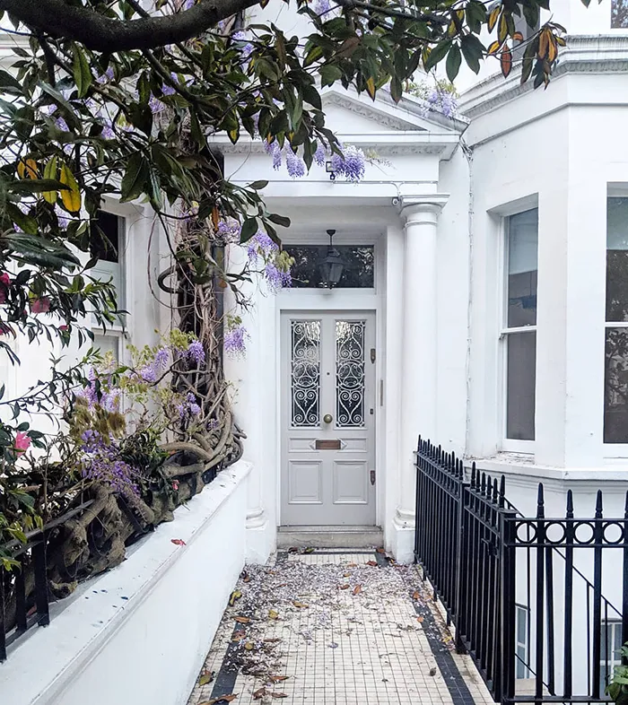 These 30 Charming Front Doors Around London Look Like They're Part Of Sets In A Wes Anderson Movie