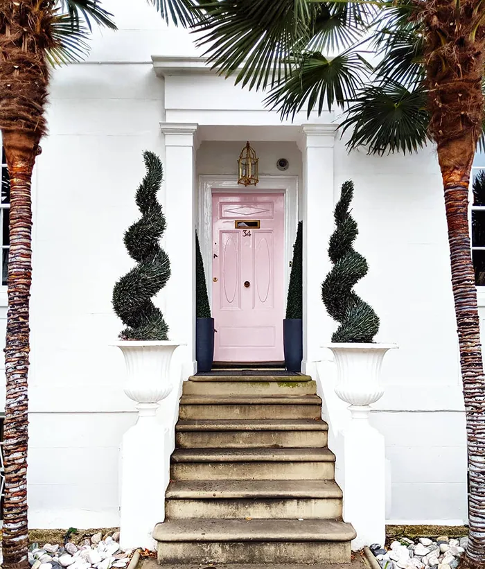 These 30 Charming Front Doors Around London Look Like They're Part Of Sets In A Wes Anderson Movie
