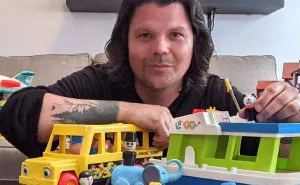 How Dan Levy, Annie Murphy, And Schitt's Creek Made My 'A Little Bit Alexis'/Fisher Price Tribute Go Viral