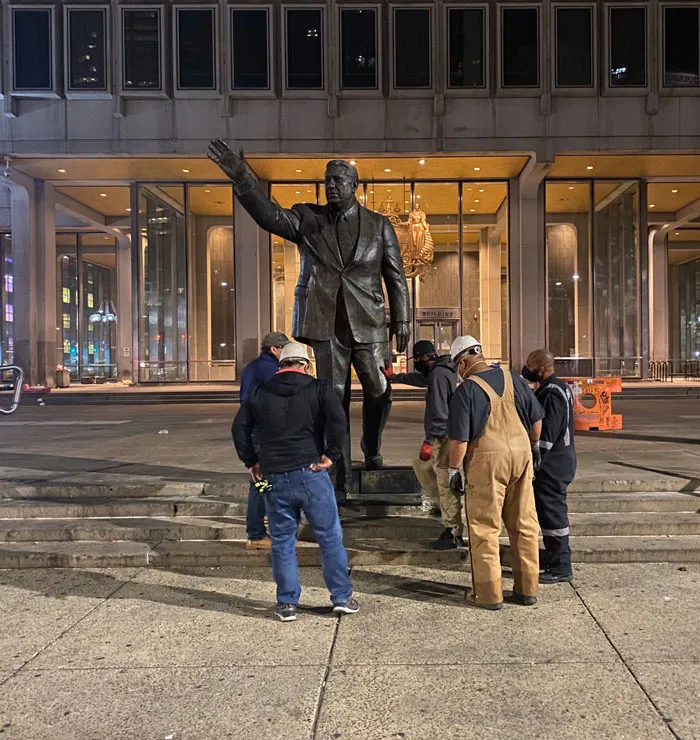 People Removed These 29 Statues Because They Stood For What’s Wrong With Humans