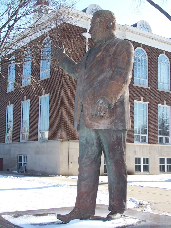 People Removed These 29 Statues Because They Stood For What’s Wrong With Humans