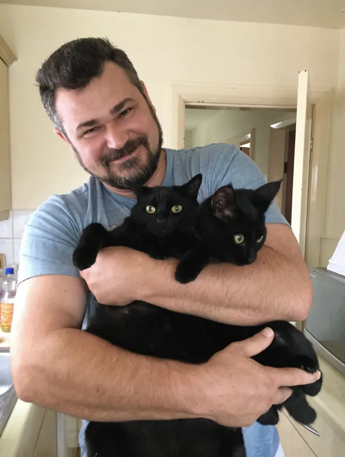 Mi padre con sus dos pequeños adoptados: Mephisto y Sophie
