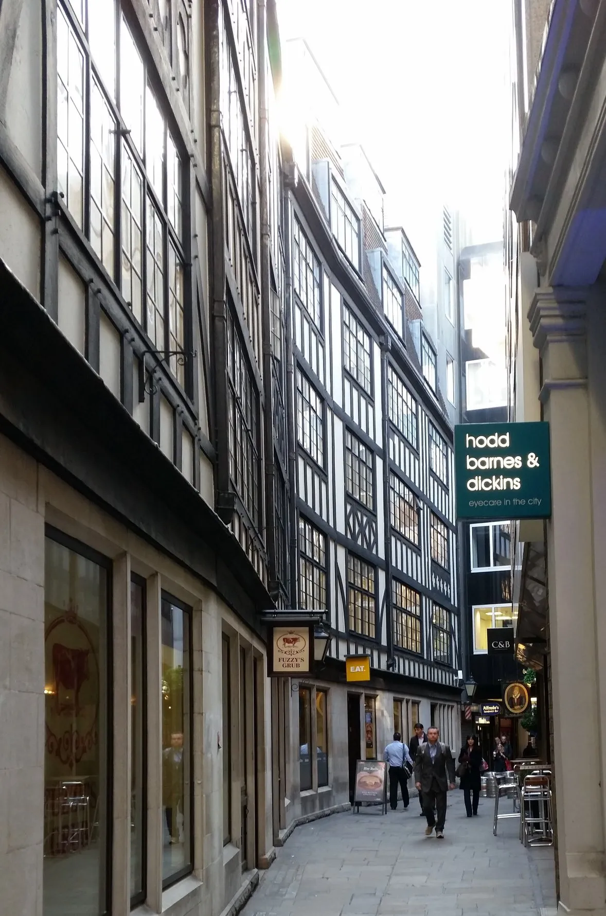 10 Pictures Which Prove That London Is From A Different World Altogether