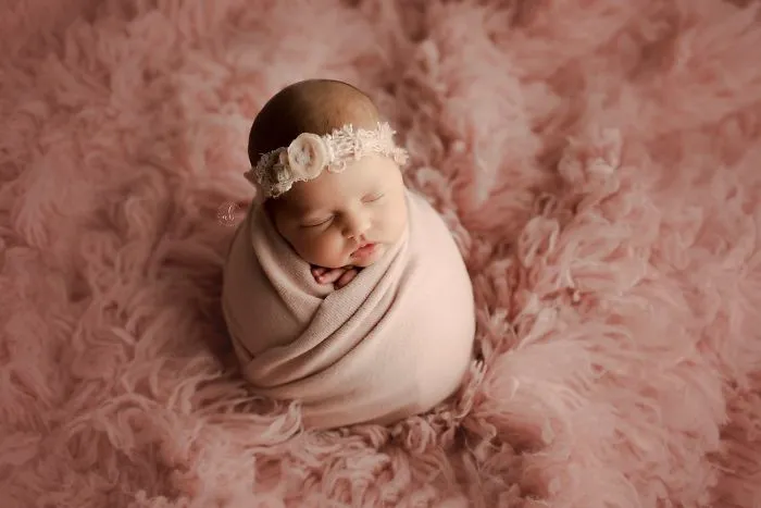 I Photograph Beautiful Newborn Babies