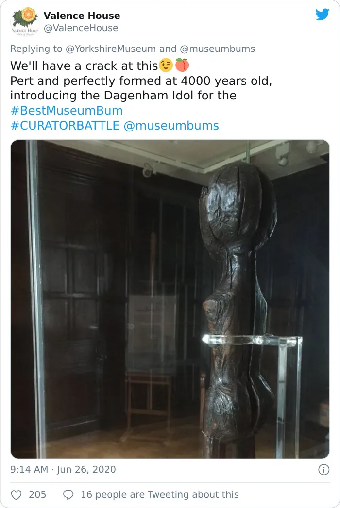 Museums Are Hilariously Battling Over Who Has The Best Bum Exhibit (39 Pics)