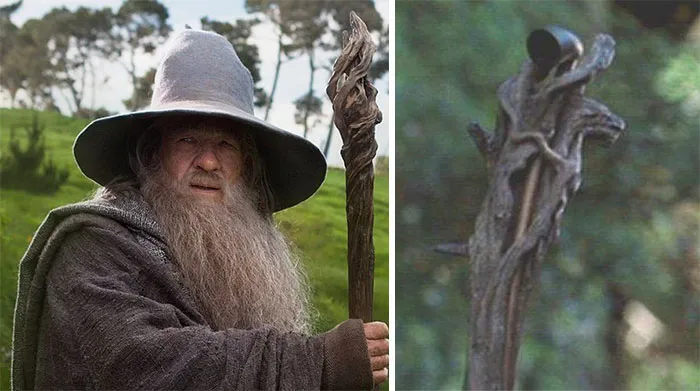 En El señor de los Anillos, se ve a Gandalf llevando su pipa en su bastón