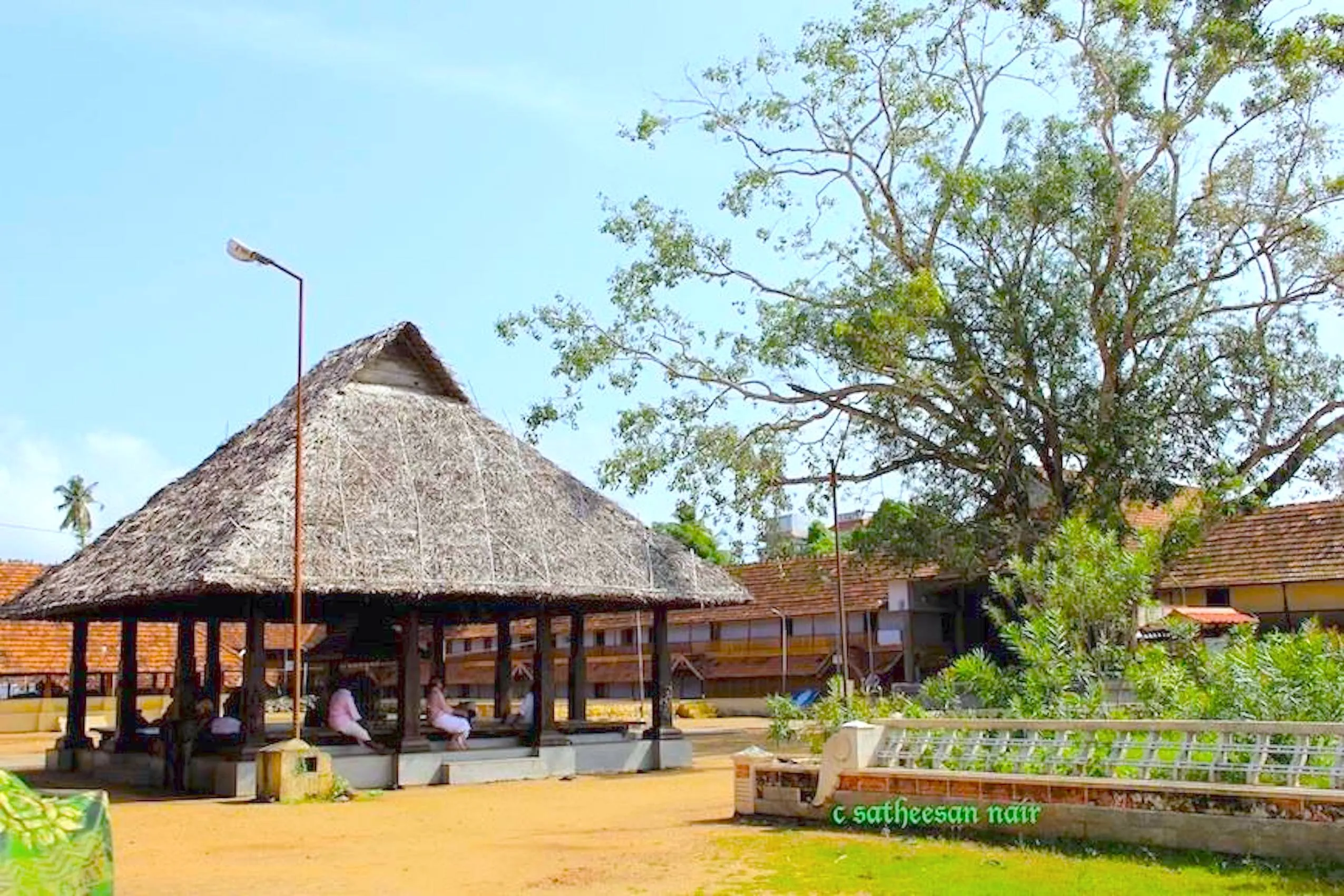 Koothambalam.