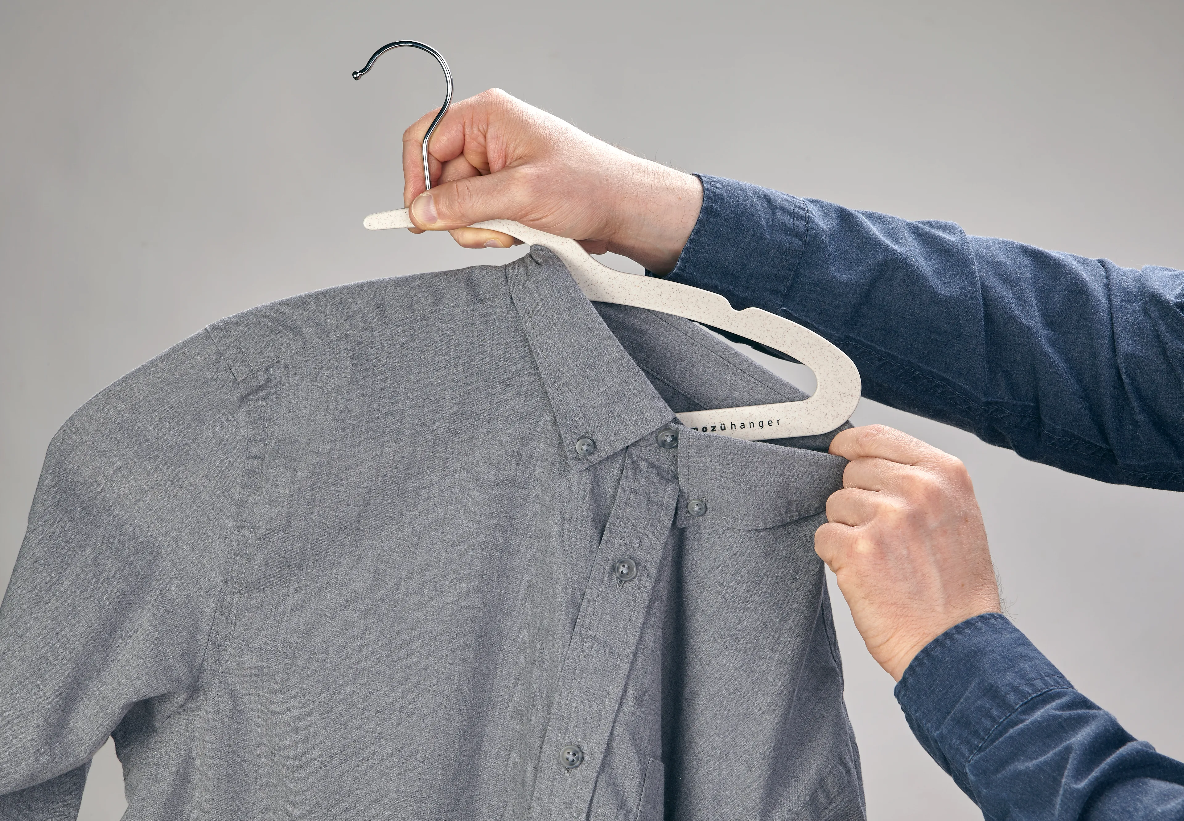 New Clothing Hanger With "Anti-Stretch Technology" - And It's Made From Agricultural Waste!