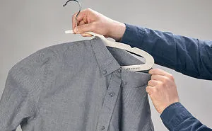 New Clothing Hanger With "Anti-Stretch Technology" - And It's Made From Agricultural Waste!