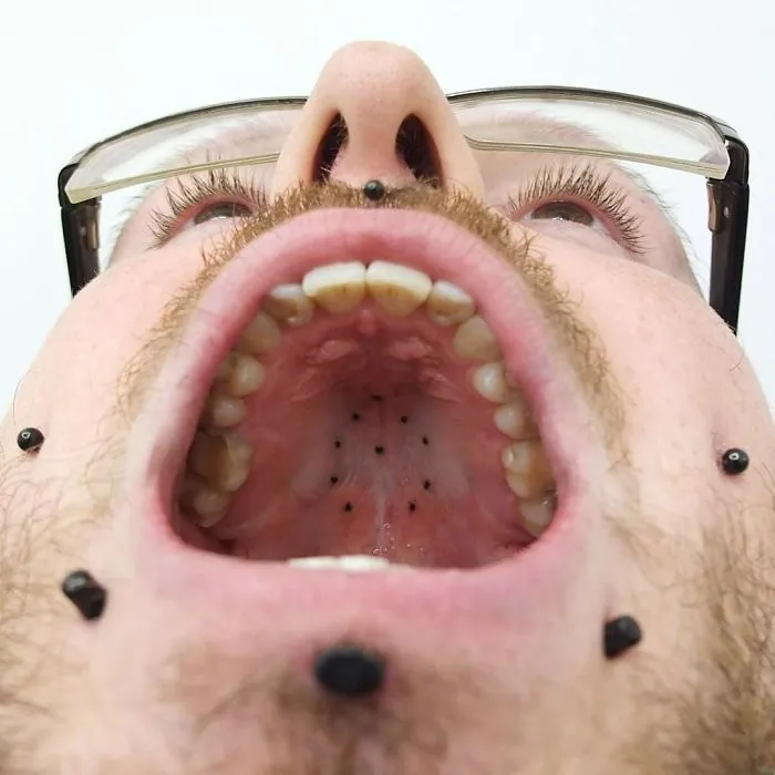 This Tattoo Artist Uses Unconventional Body Parts As His Canvas, Here Are His 23 'Secret' Tattoos On The Roof Of The Mouth