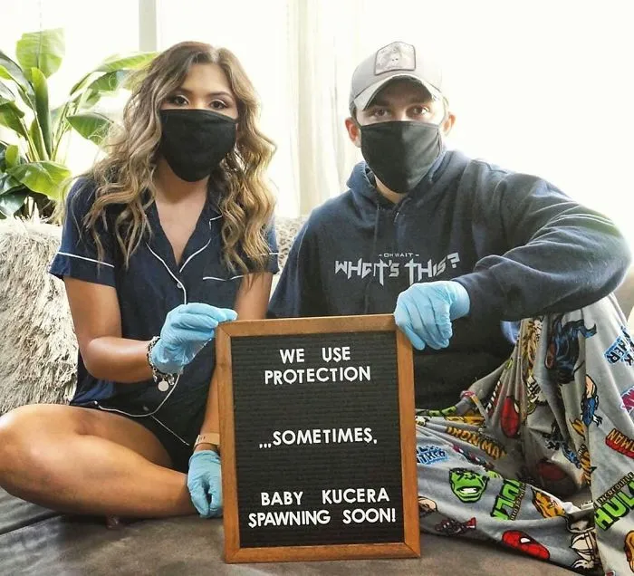 33 Couples That Failed At Social Distancing And Revealed These "Quarantine Baby" Announcements
