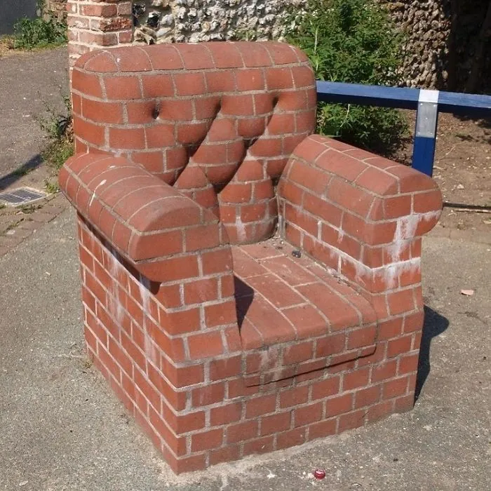 'Ugly Design' Instagram Is Full Of Things To Make You Laugh And Cringe And Here's 35 Of The Best Pics From It