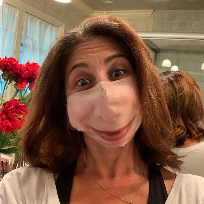 People Share Their Custom Face Mask Fails And Here Are 14 Of The Creepiest And Funniest Ones