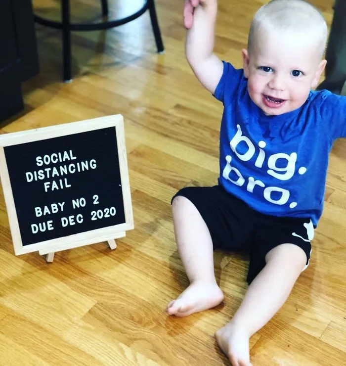 33 Couples That Failed At Social Distancing And Revealed These "Quarantine Baby" Announcements