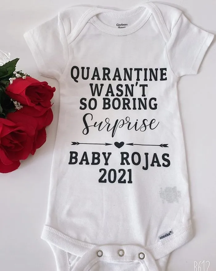 33 Couples That Failed At Social Distancing And Revealed These "Quarantine Baby" Announcements