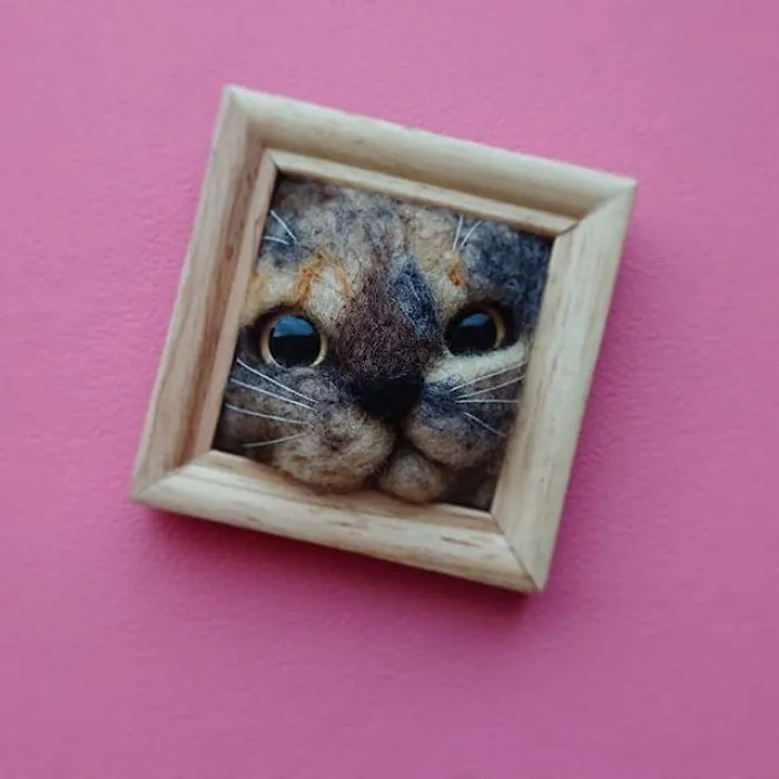 Here Are 30 Of This Japanese Felt Artist's Cutest Cat Frames
