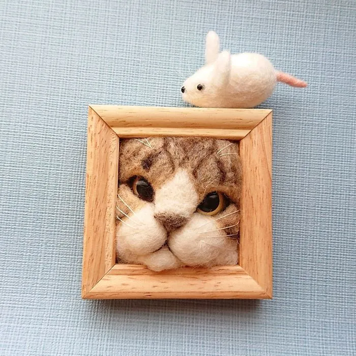 Here Are 30 Of This Japanese Felt Artist's Cutest Cat Frames