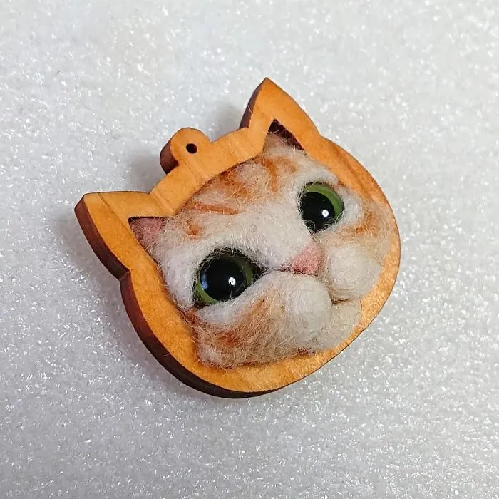 Here Are 30 Of This Japanese Felt Artist's Cutest Cat Frames