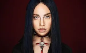 Drag Queen From Manchester Is So Good At Makeup, She Can Turn Into Literally Any Celebrity (30 Pics)