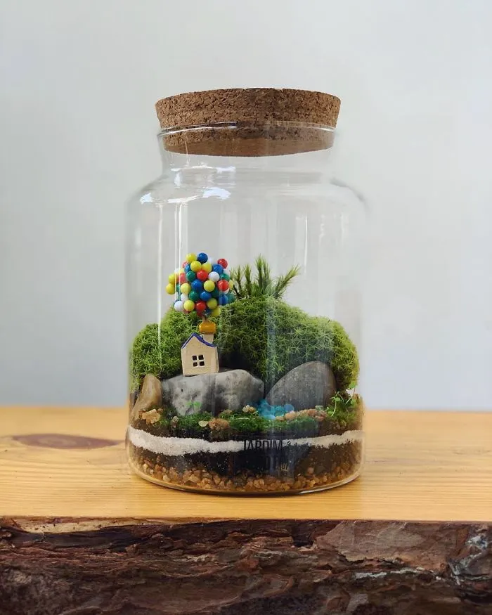 These Artists Put Micro, Self-Sustainable Ecosystems In Glass Containers (30 Pics)