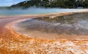 Yellowstone National Park - Grand Prismatic Springs