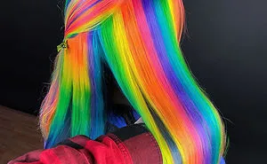30 Bright, Rainbow-Colored Hairstyles By Russian Artist Snezhana Vinnichenko