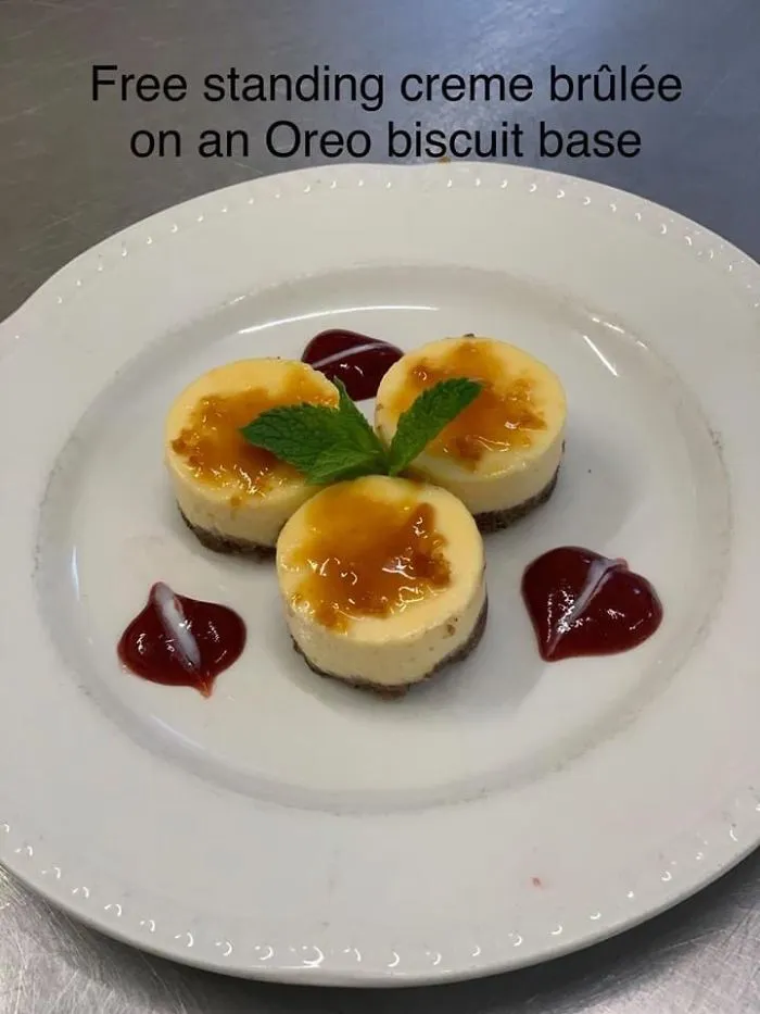 Creme Brûlée sobre base de galleta oreo