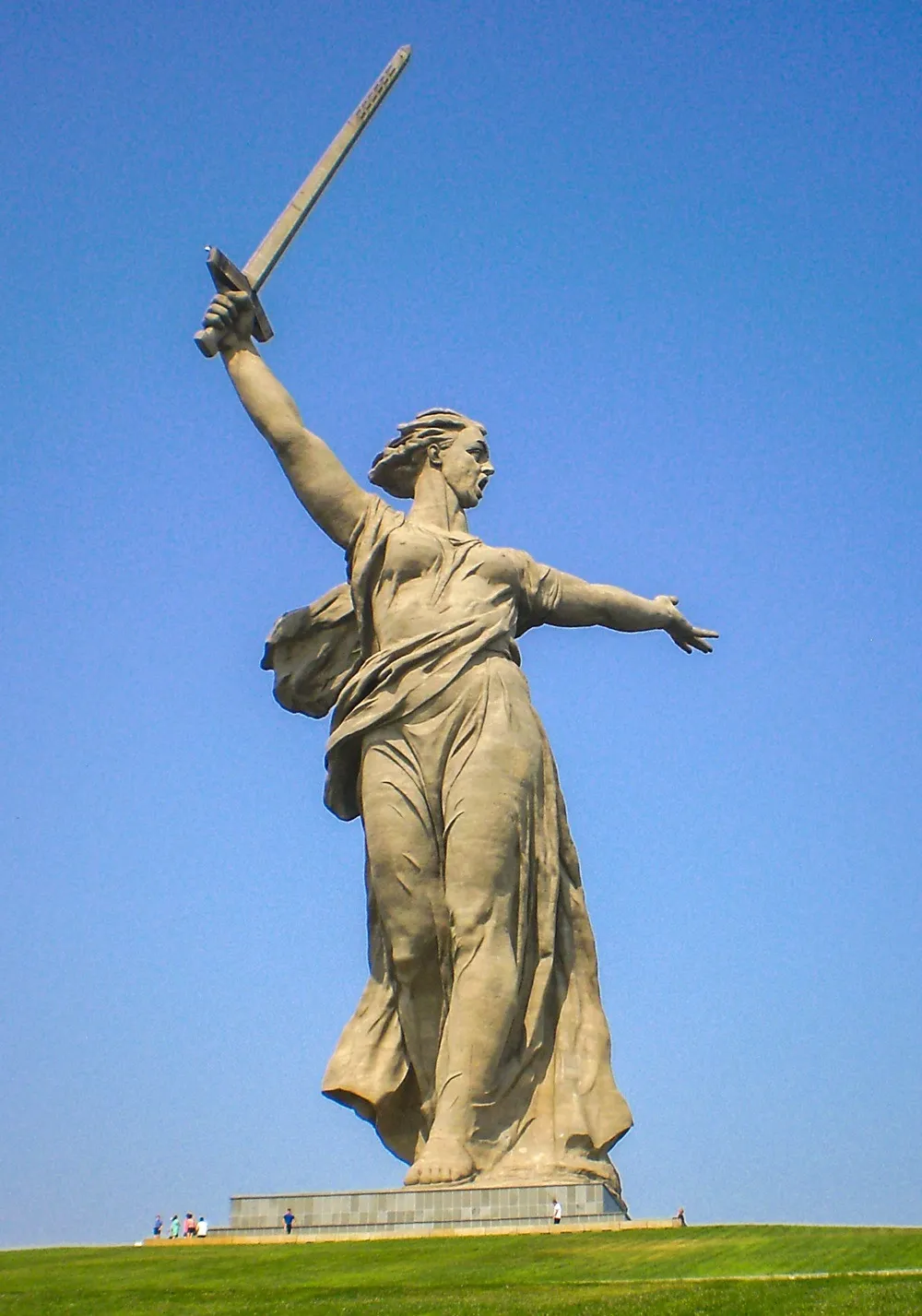 I Found The Most Controversial Statues Of All Time To Distract You From Coronavirus