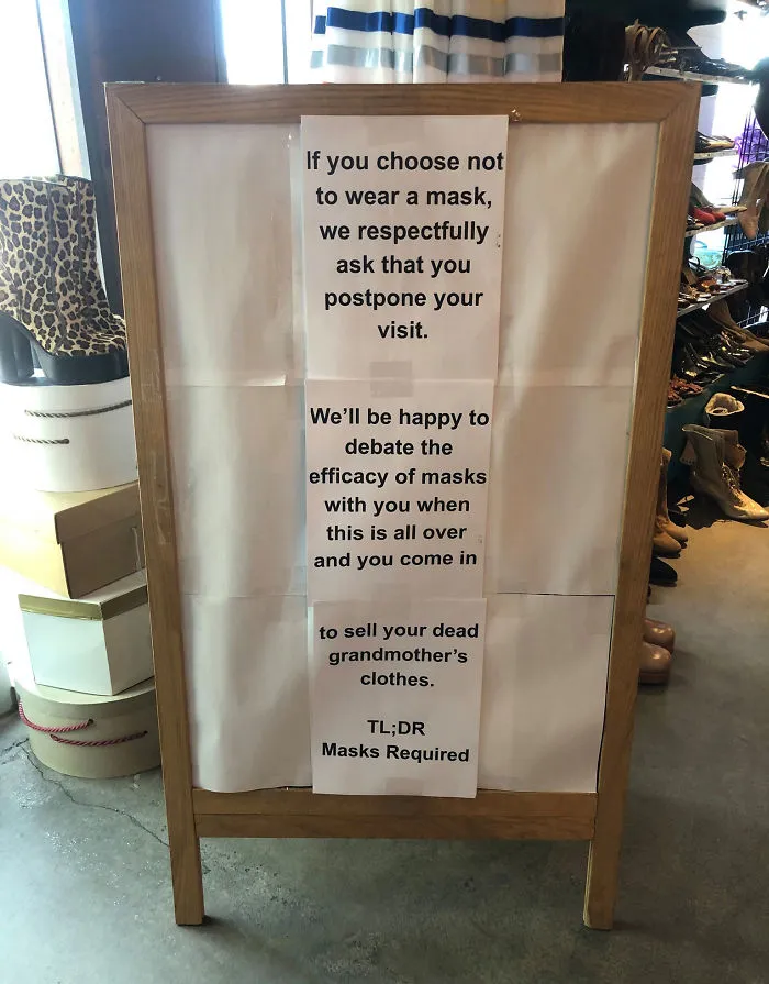 22 Funny, Straightforward Signs About The Coronavirus Situation Put Up By Shops And Restaurants