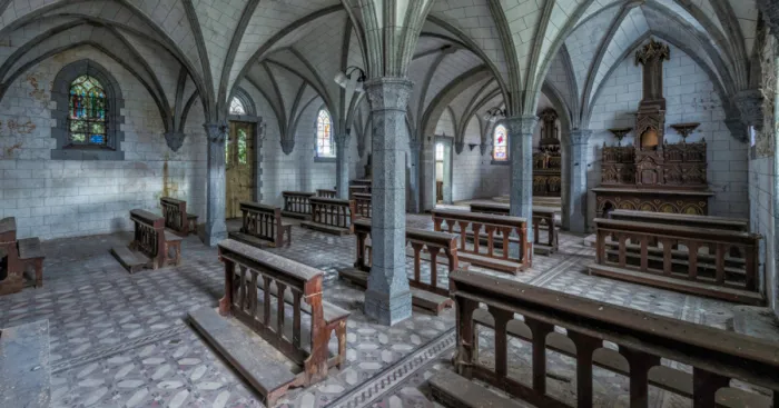 I Photographed 33 Shades Of Grey In 20th-Century Chapel In Portugal