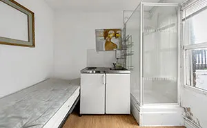 People Post What $250k Can Get You Elsewhere, After This Ludicrous London Apartment Listing Goes Viral