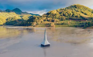 I Discovered A Toxic Valley In Romania, Here Are My 23 Eerie Photos
