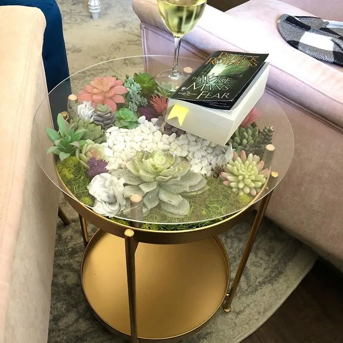 31 Times People Made Their Home Greener By Turning Tables Into Succulent Gardens