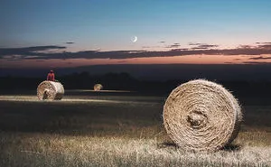 I Created A Project Where I Draw In The Night Sky Using Drones And Light (10 Pics)