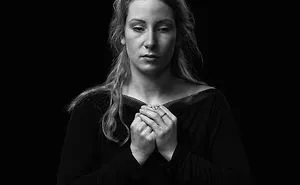 I Asked People To Share Their Pain Of Miscarriage And Photographed Them (23 Pics)