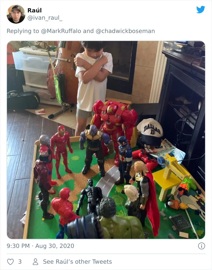 Kids Are Honoring Late Black Panther With Action Figure Memorials And Here Are 20 Of The Most Heartbreaking Photos