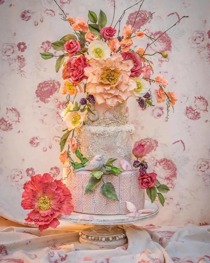 42 Incredible Cakes By Julie Simon That Are Difficult To Believe Are Made Entirely Out Of Sugar 