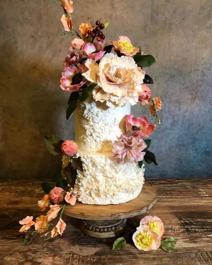 42 Incredible Cakes By Julie Simon That Are Difficult To Believe Are Made Entirely Out Of Sugar 