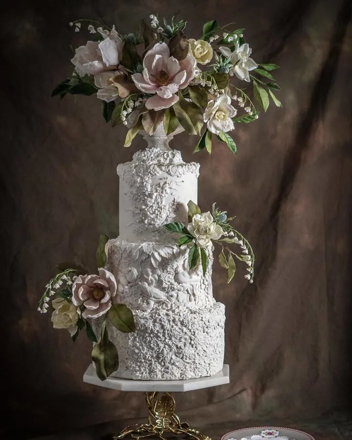 42 Incredible Cakes By Julie Simon That Are Difficult To Believe Are Made Entirely Out Of Sugar 